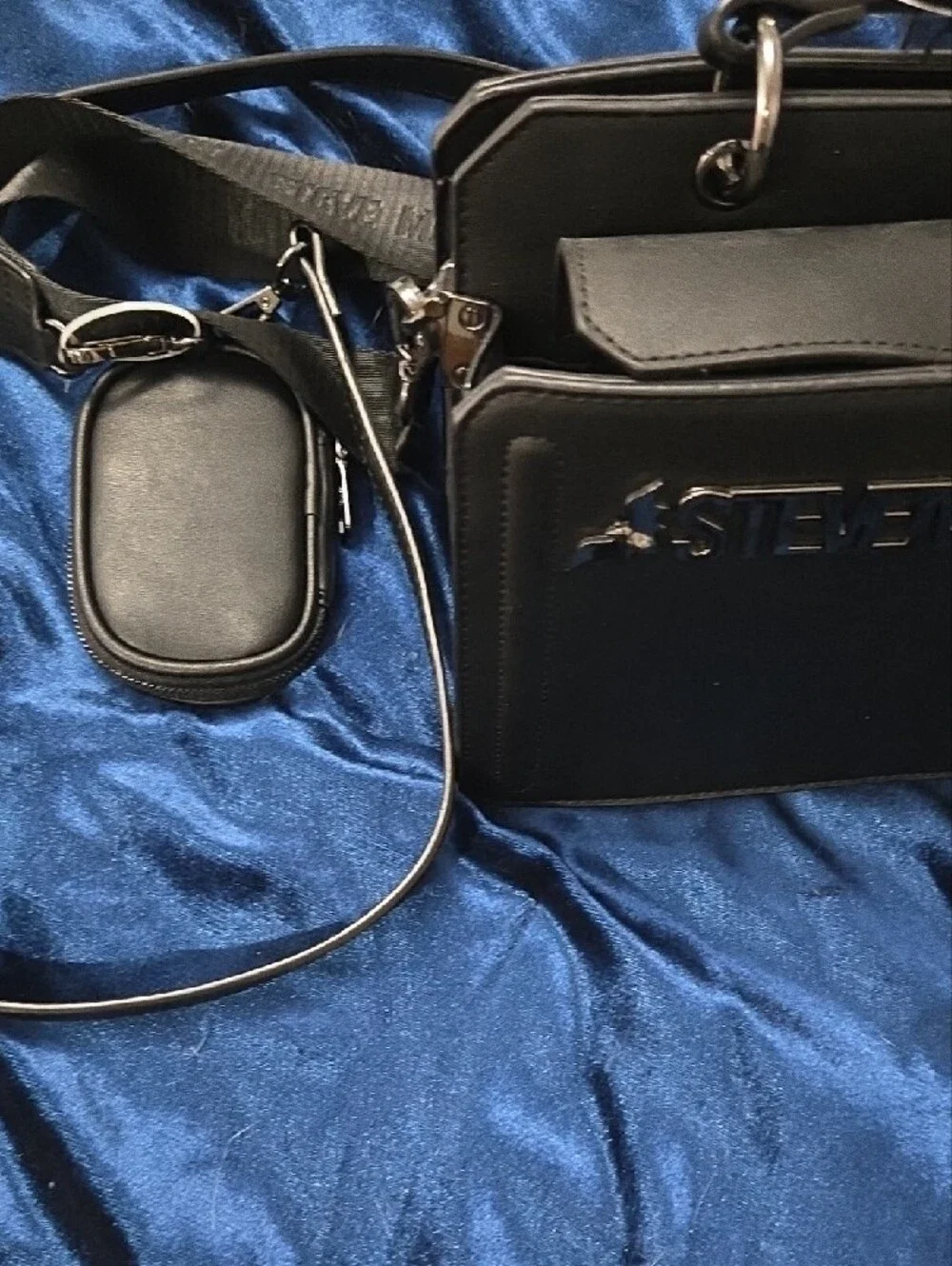 BNWT- Steve Madden Black BAT PURSE with Detachable Crossbody Strap